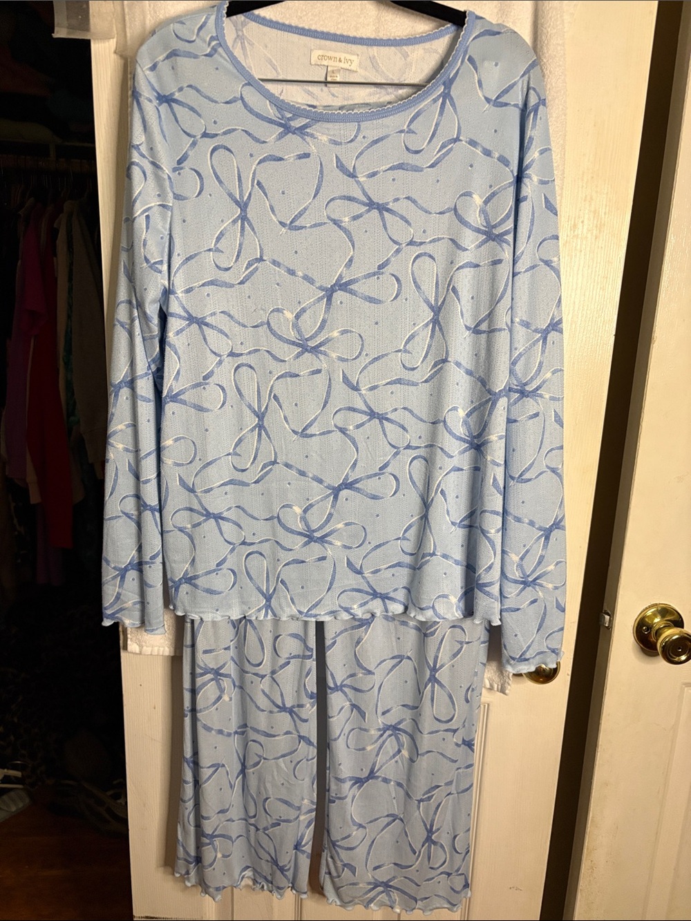 crown & ivy Light Blue Ribbon-Print Pajama Set